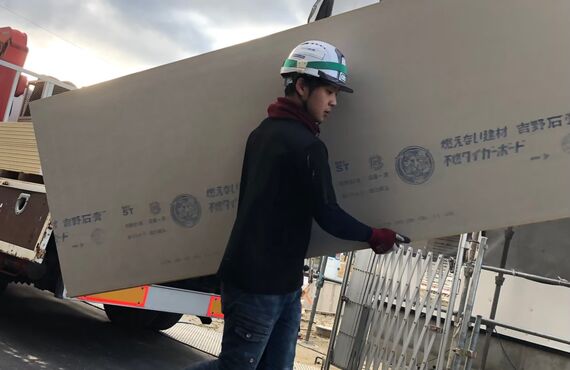 福山市で荷揚げのことならフェニックス！！